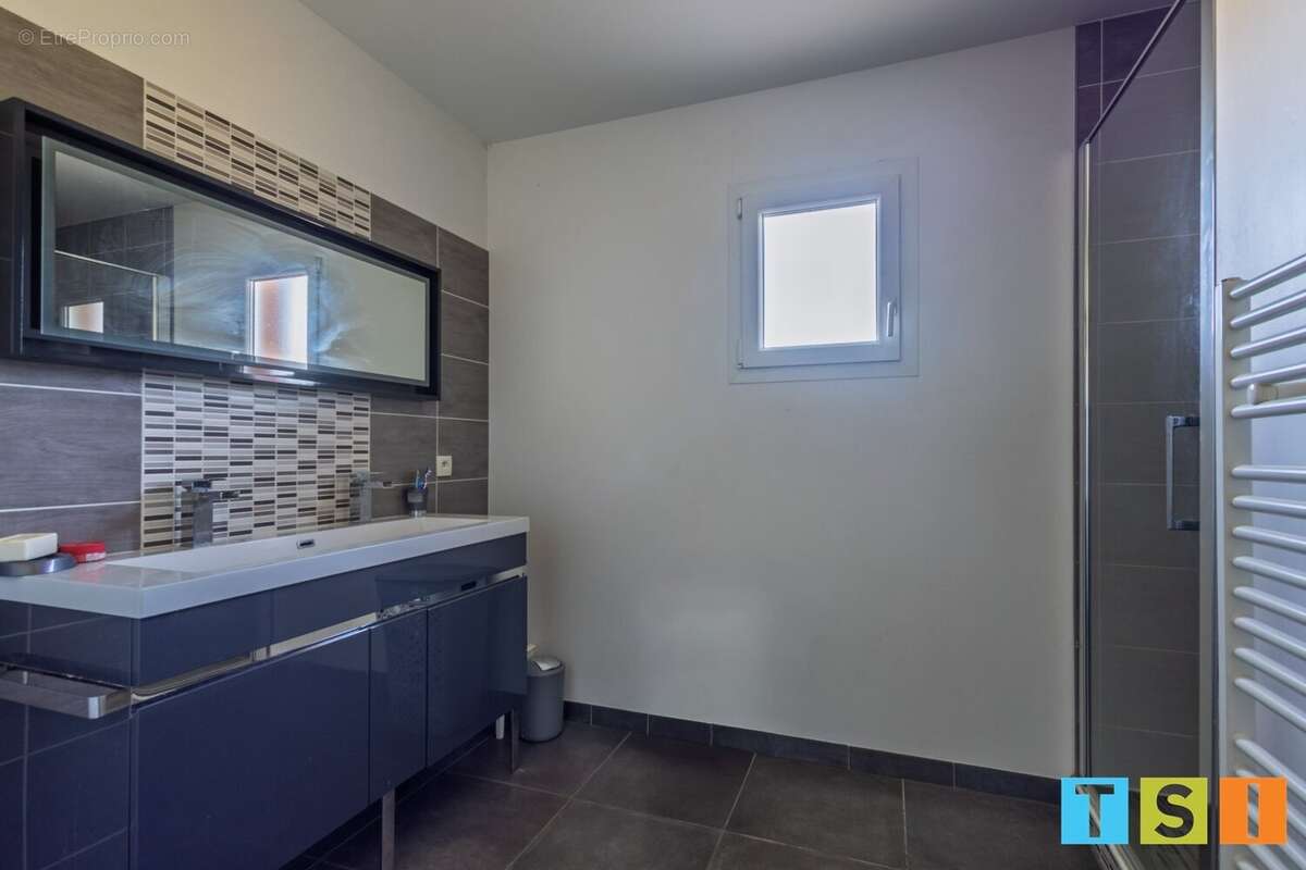 Maison à MONTESQUIEU-VOLVESTRE