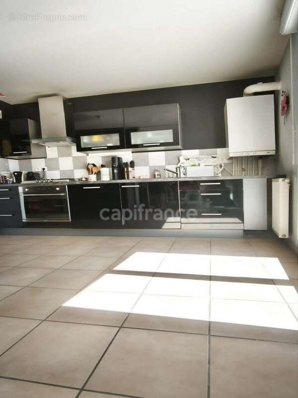 Appartement à RIVES