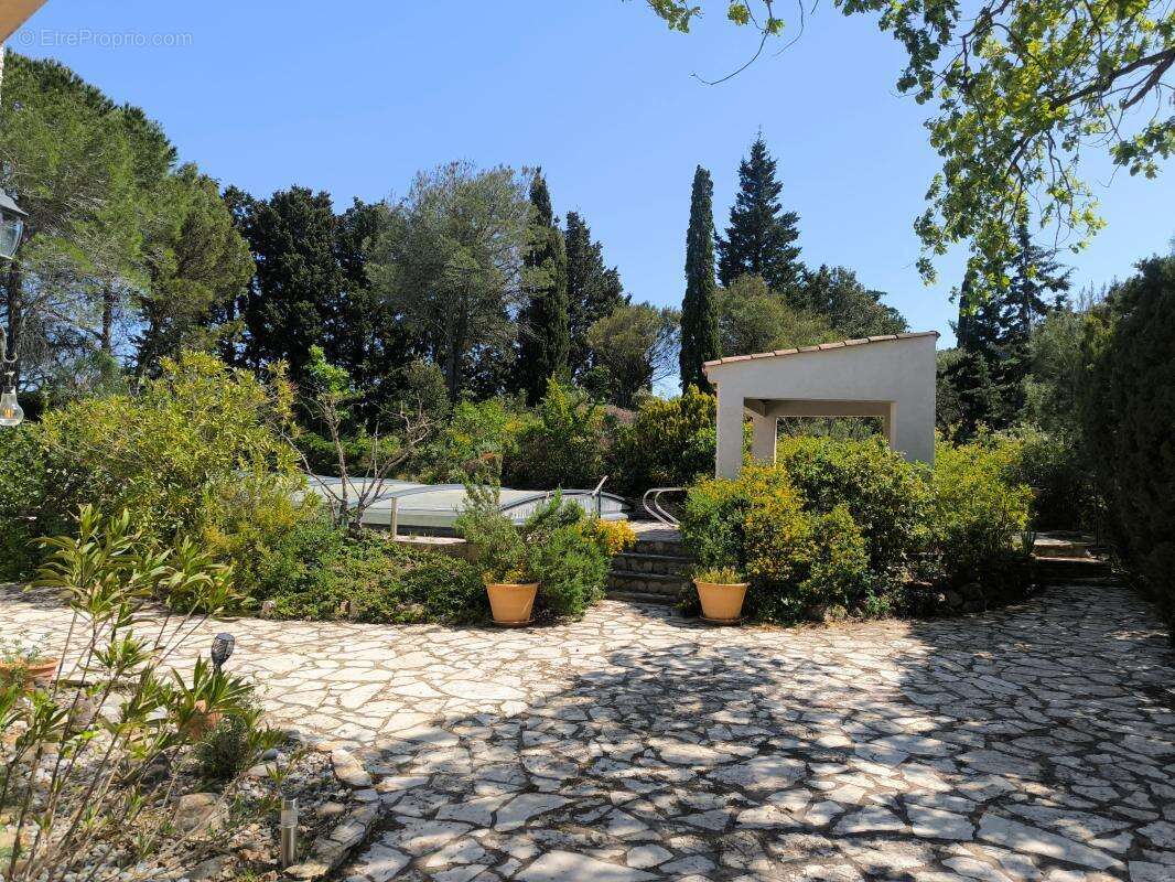 Maison à PIEUSSE