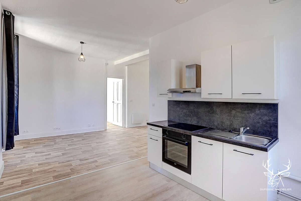 Photo 2 - Appartement à SAINT-CLAIR-DE-LA-TOUR