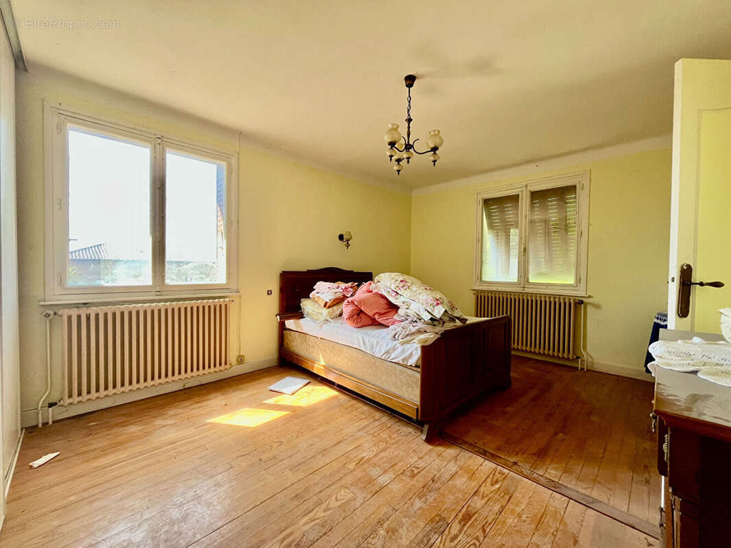 Maison à REPLONGES