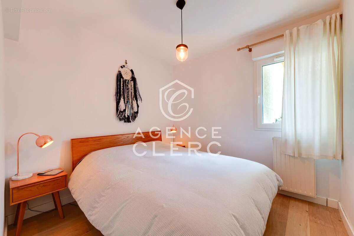 Appartement à VEYRIER-DU-LAC