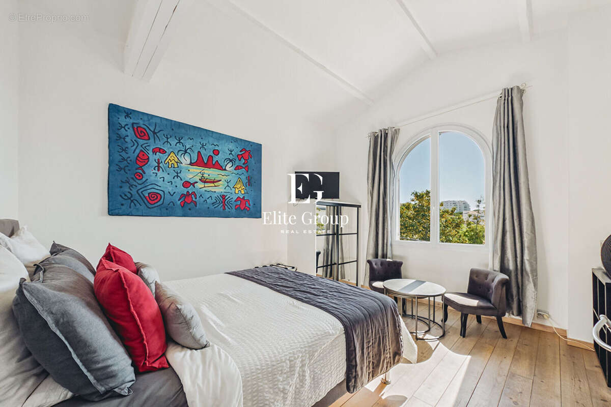 Magnifique maison des annes 50 a royan - 218 m2 - 6 pièces - photo 13