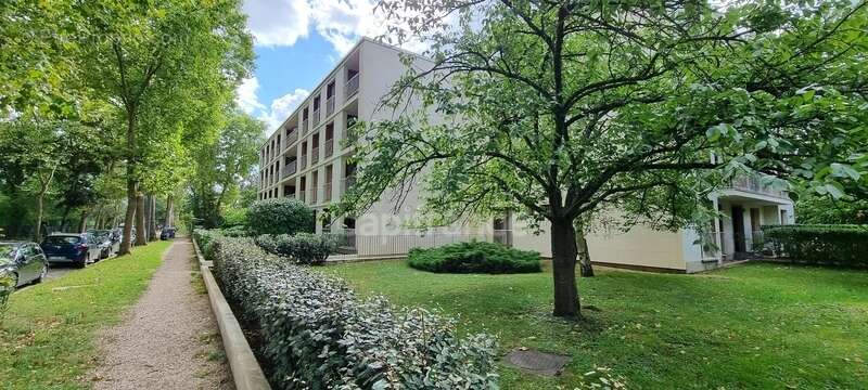 Appartement à MAISONS-LAFFITTE