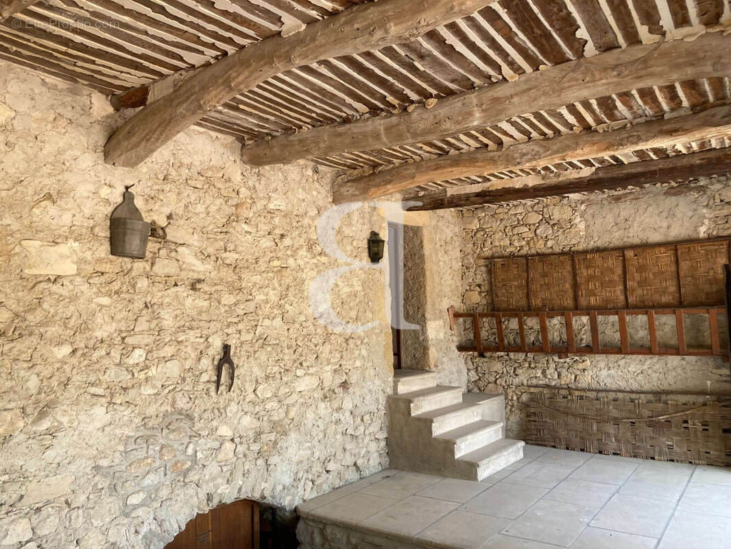 Maison 282 m² à Buis-Les-Baronnies  - photo 7