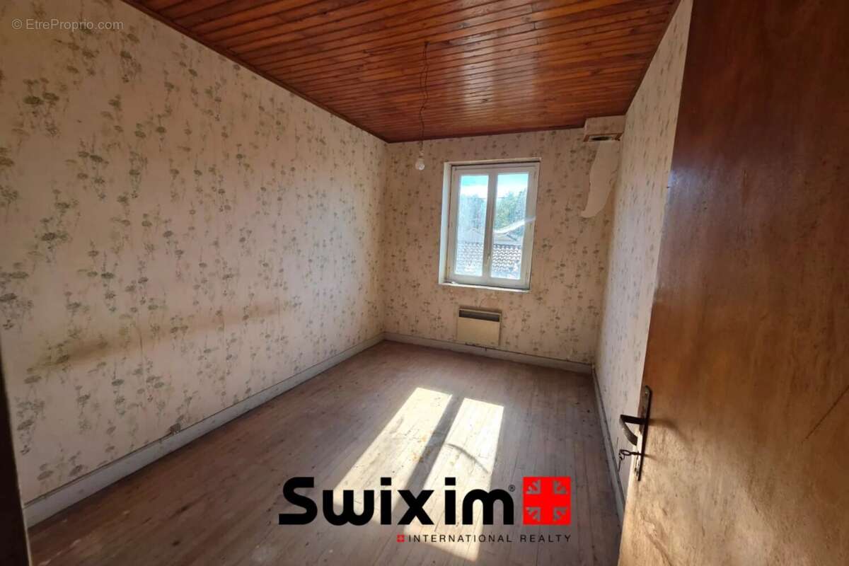 Maison 270m² à rénover - fort potentiel sur Ordonnac - photo 7