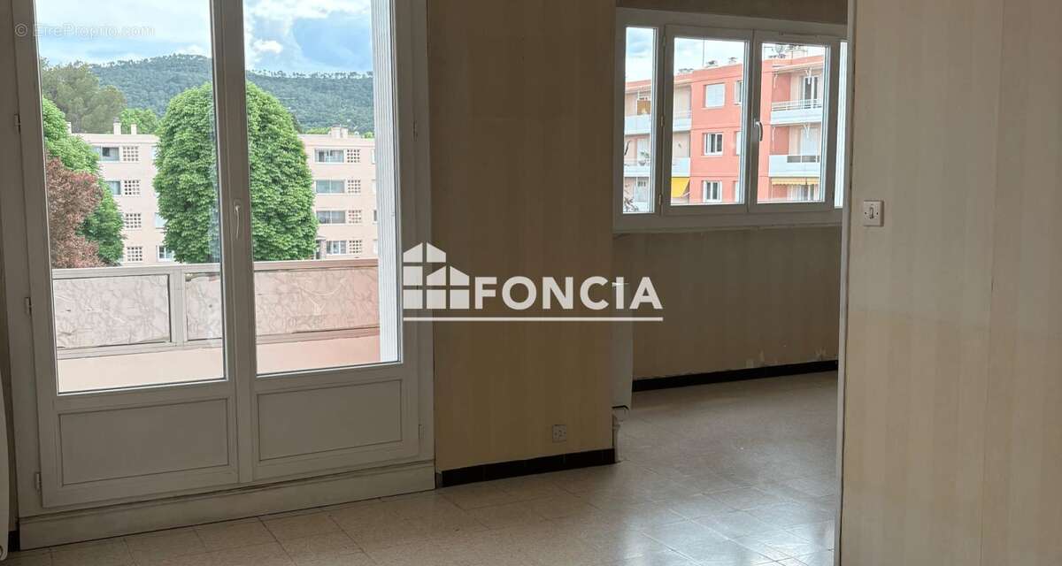 Appartement à BRIGNOLES