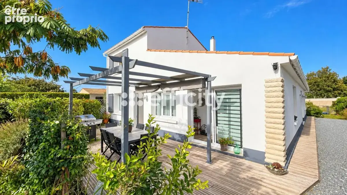 Maison 4 pièces 122 m² à vendre à Saint-Pierre-D'oleron (17310) - photo 2