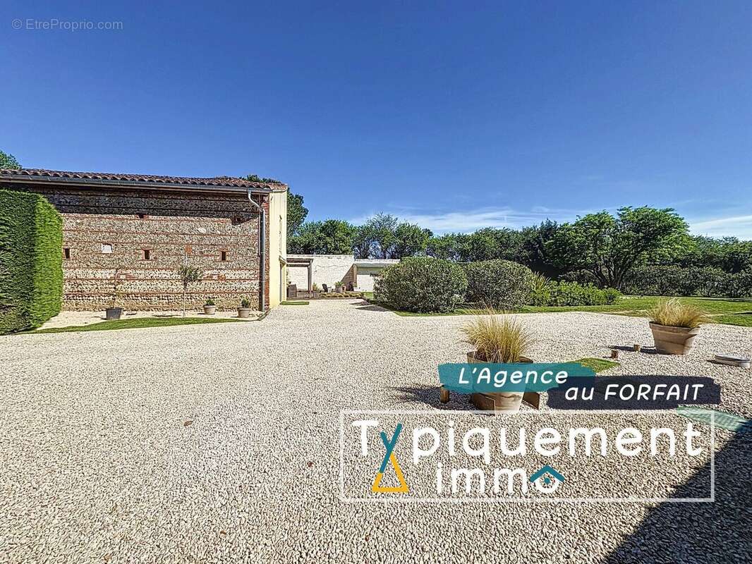 Maison à LE FAUGA