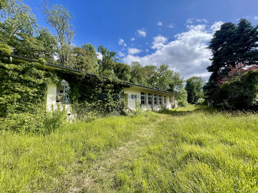 Maison à THOIRY