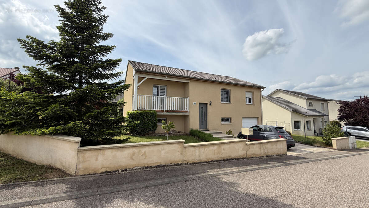 Maison à HETTANGE-GRANDE