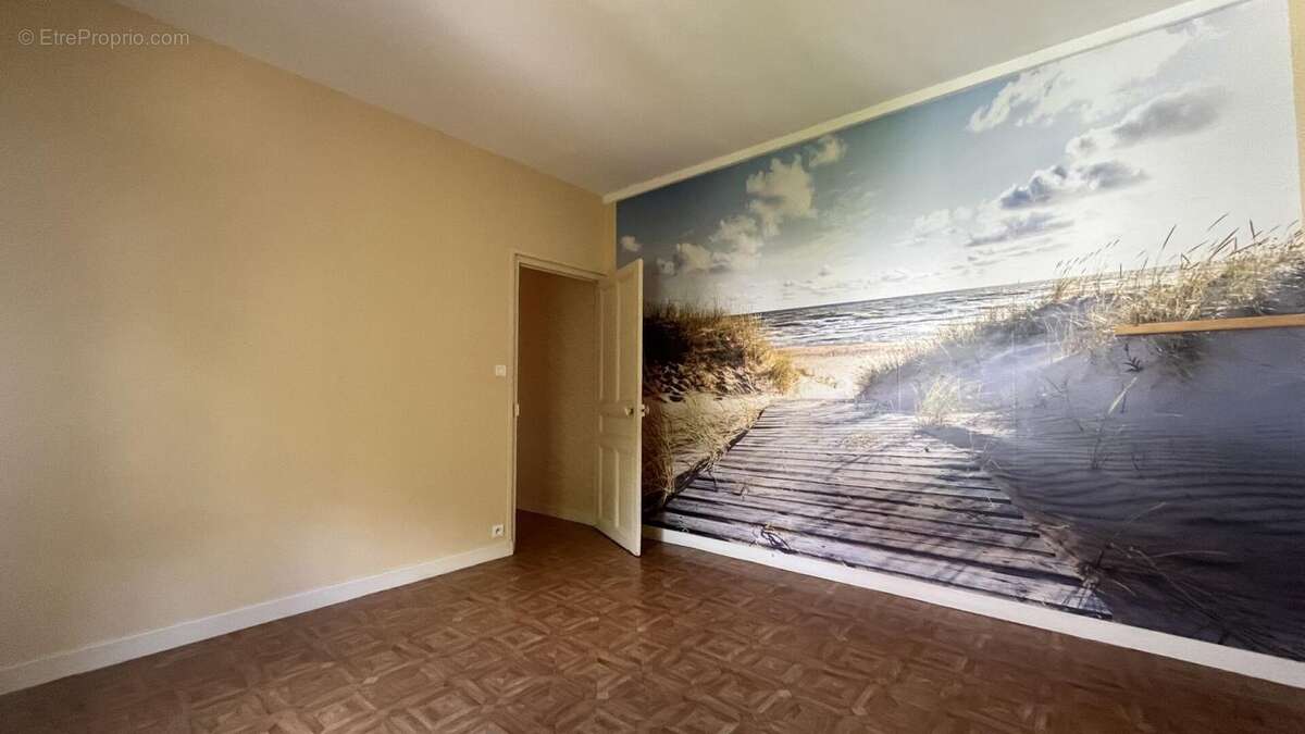 Ensemble de trois immeubles avec jardin et garages - photo 10