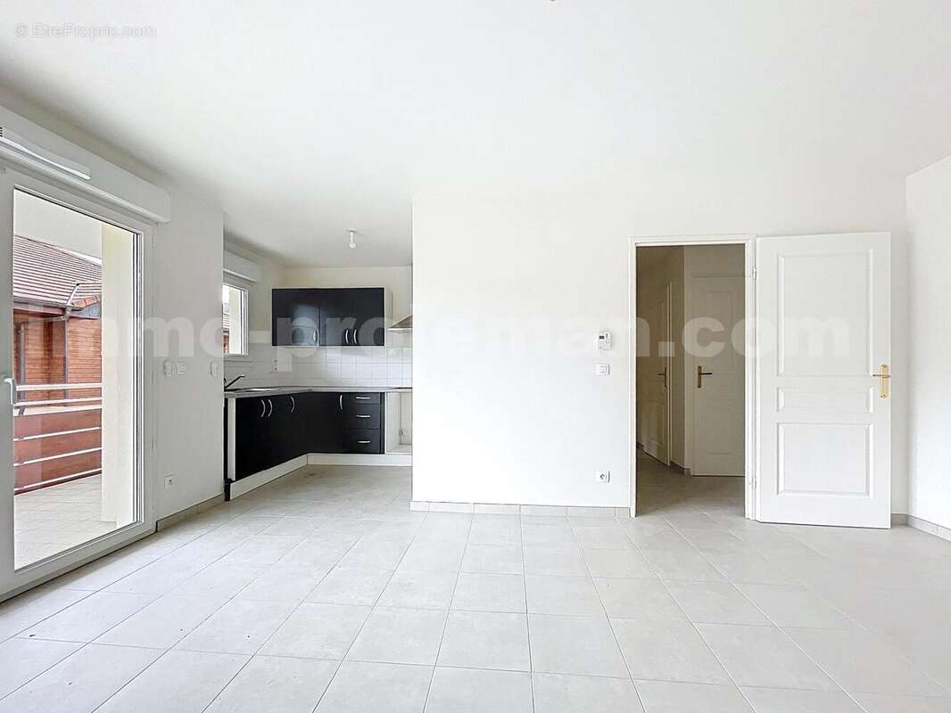 Appartement_T2_vetraz-Monthoux_CENTRE_secteur_calme_verdoyant_CEVA_frontière_SUISSE_Geneve_IMMOBILLIER_investissement_séjour_mairie_bellino - Appartement à VETRAZ-MONTHOUX