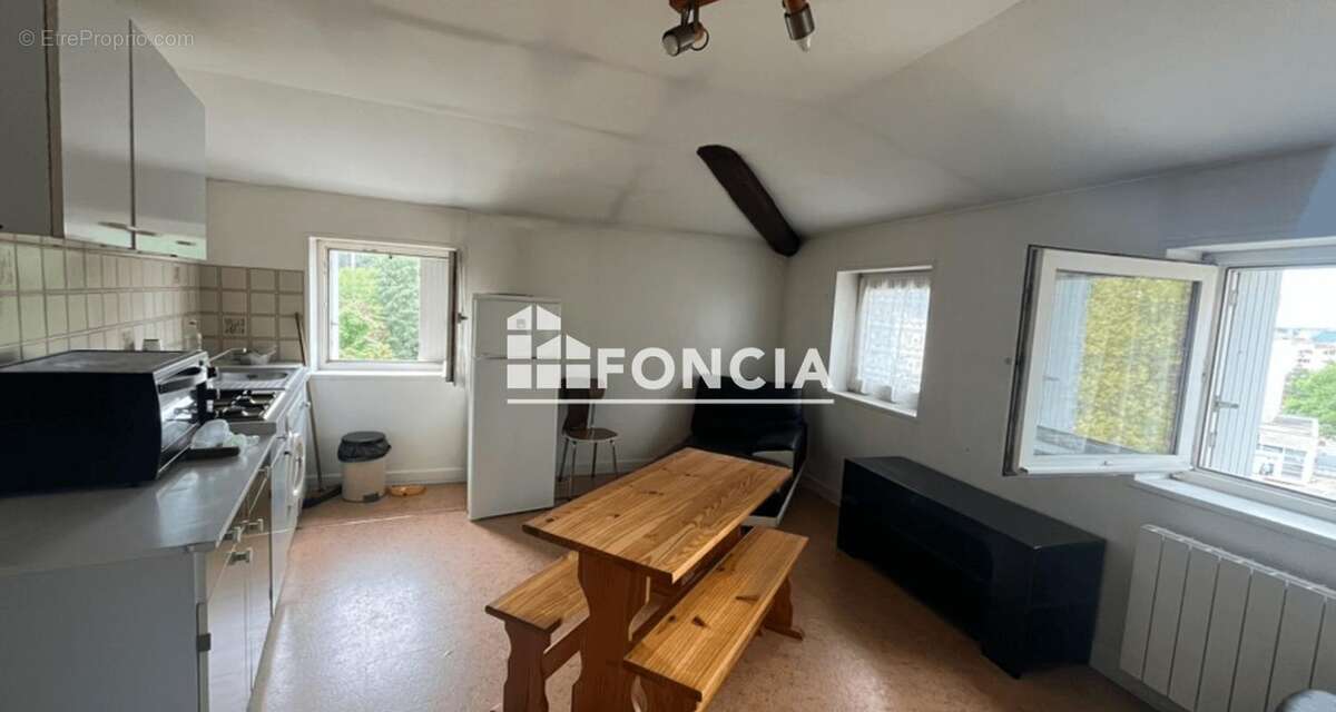 Appartement à SAINT-ETIENNE