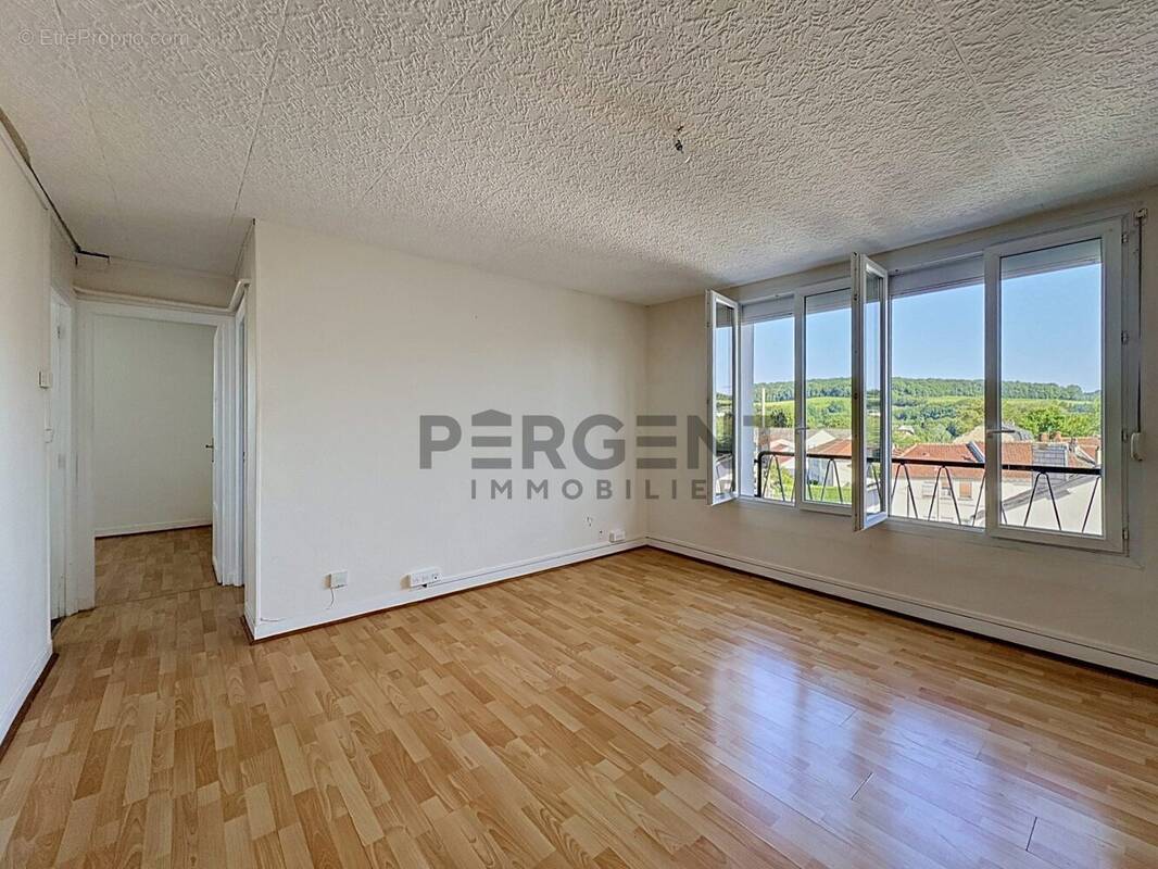 Appartement à CHARLEVILLE-MEZIERES