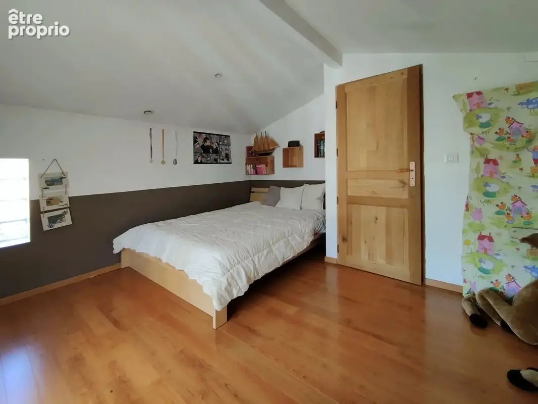 Centre Saint-Médard d'Eyrans : Maison de 145 m² - photo 17