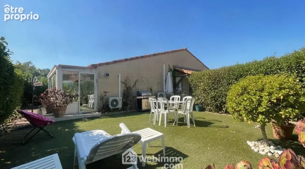 Mazet avec jardin privatif à La Nartelle. - Maison à SAINTE-MAXIME