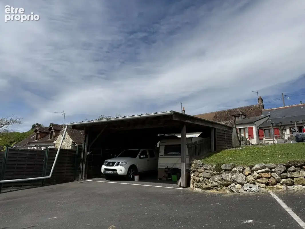 MAISON de 144 m2 sur 2 niveaux et grand garage, dépendances en bordure de Claise. - photo 12