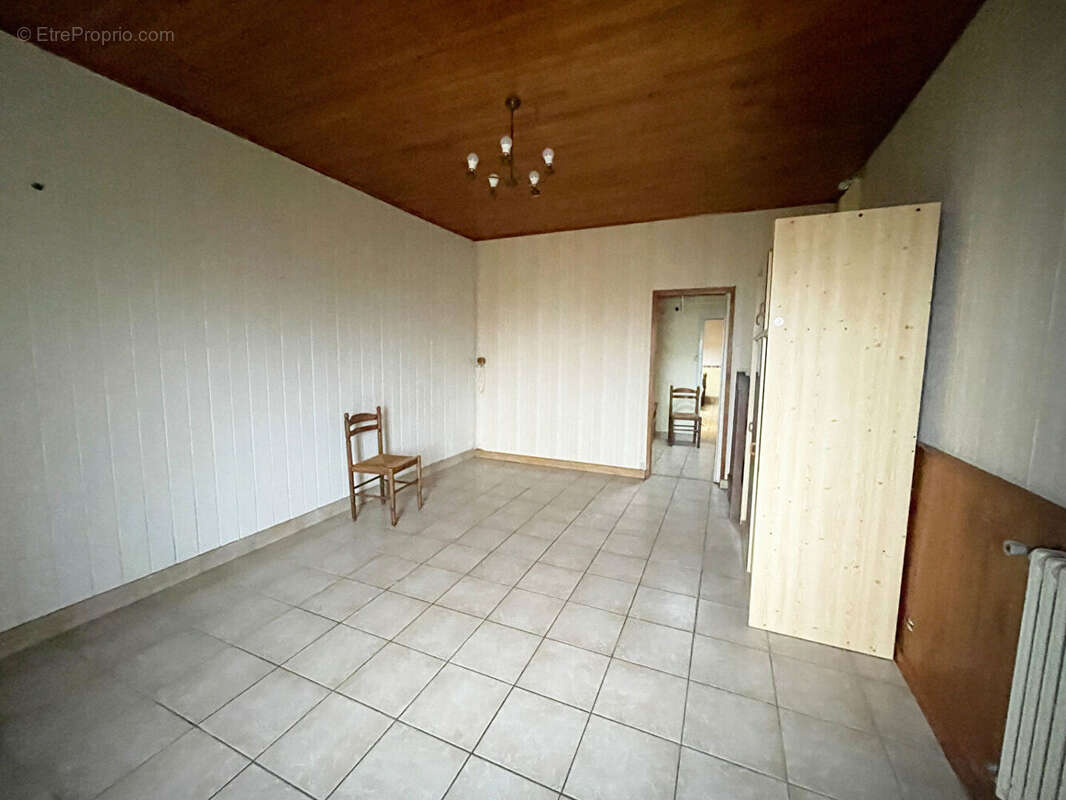 Maison à PLOMODIERN