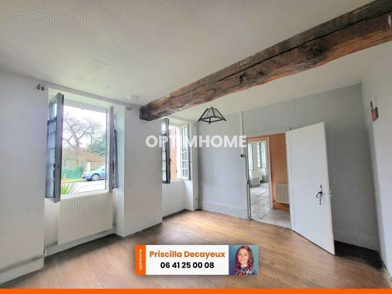 Maison à GROSSOUVRE