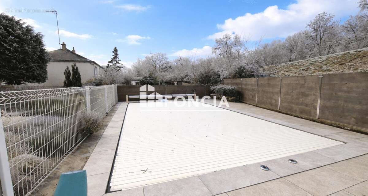 Maison à VERNOU-SUR-BRENNE