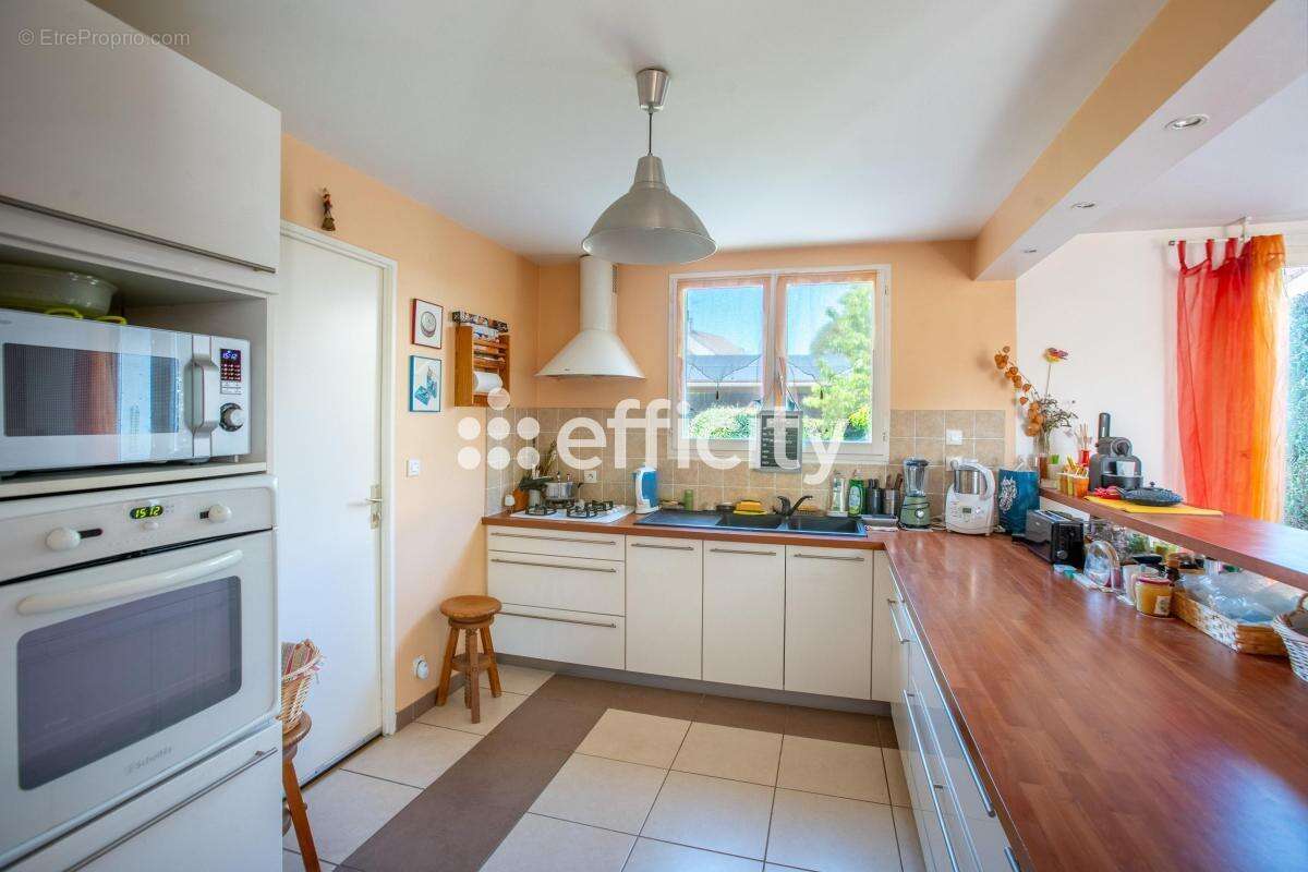 Maison à COURDIMANCHE