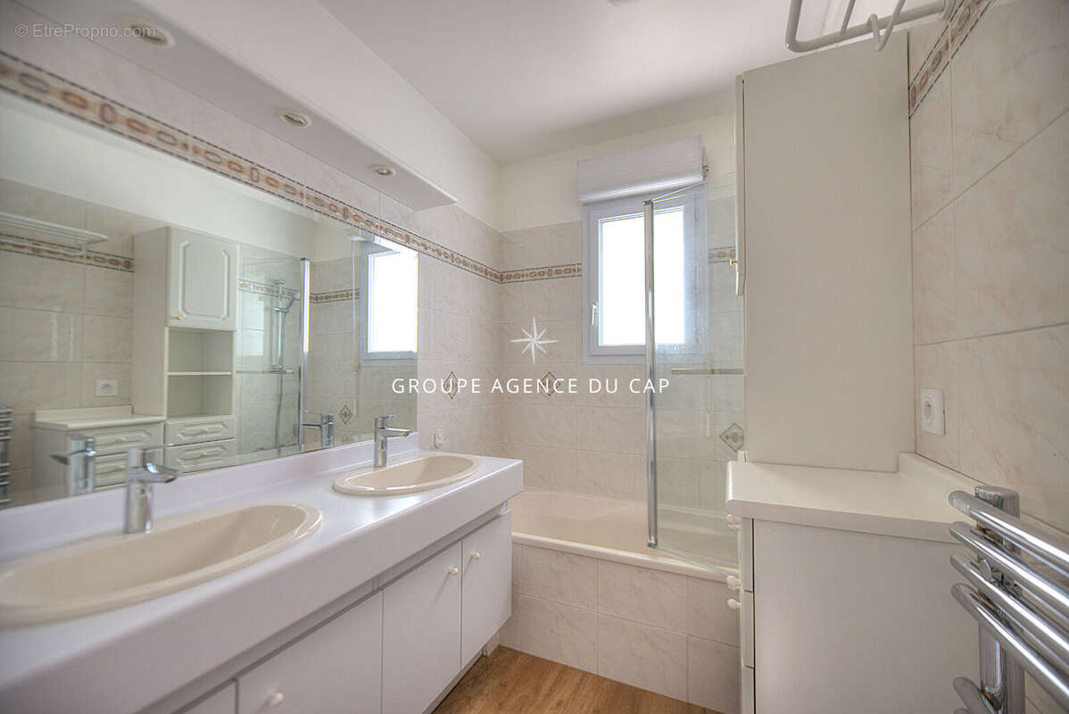 Appartement à SAINT-RAPHAEL