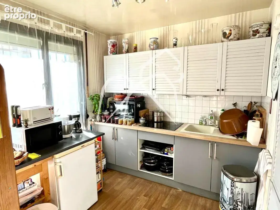 Appartement vendu loué non-meublé  2 pièces  47 m²  Résidence sécurisée avec place de stationnement  St Clément - Jardin des Pla - photo 3