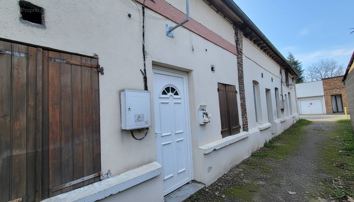 Maison à SAINT-LEGER-LES-DOMART