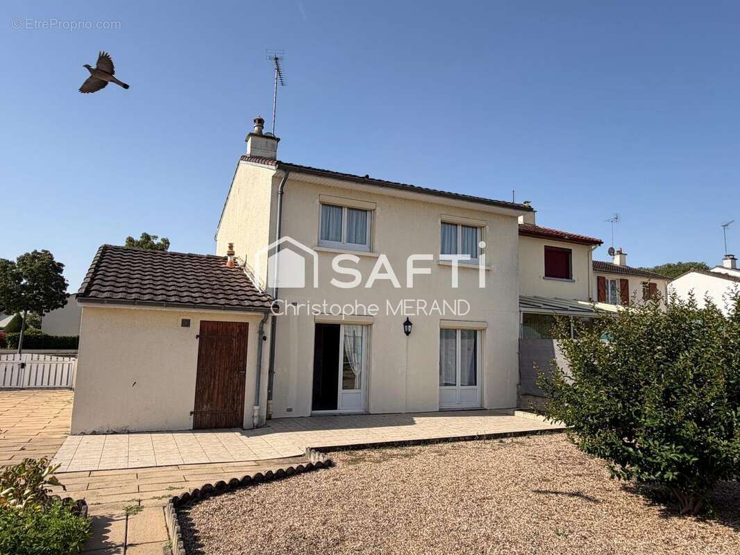 Photo 3 - Maison à INGRANDES