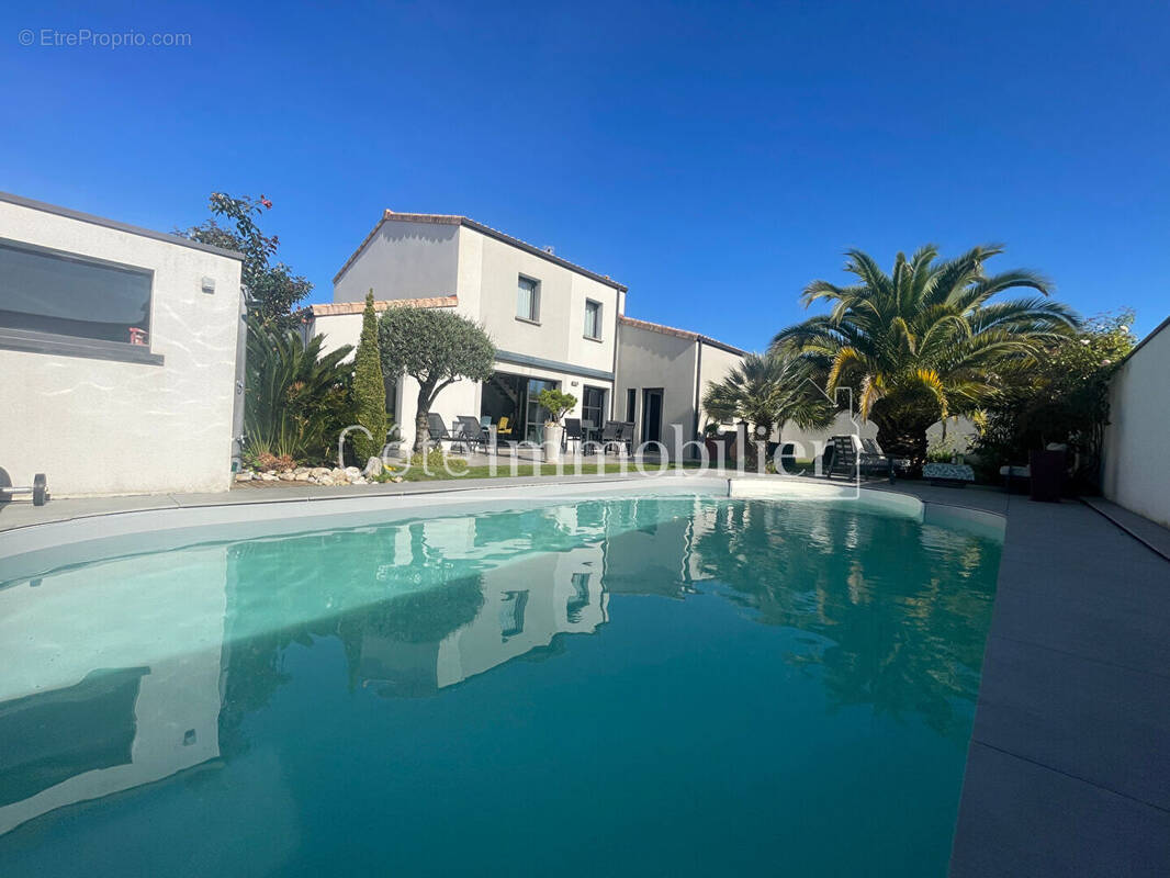 Maison à SAINT-LEGER-LES-VIGNES