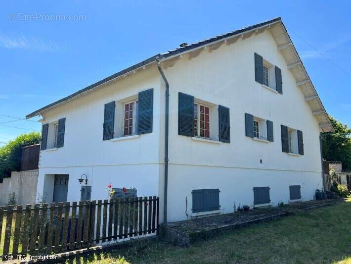 Maison à SAUVAGNAC