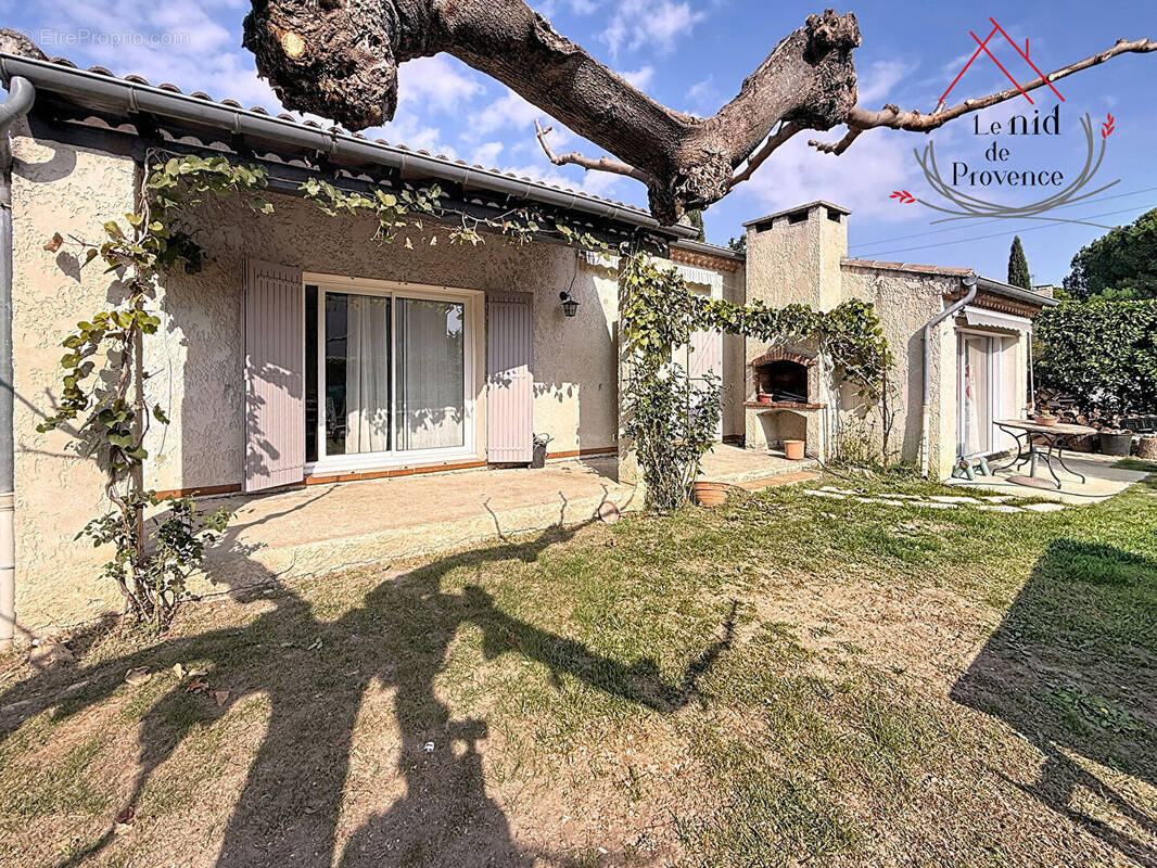 Maison à PERNES-LES-FONTAINES