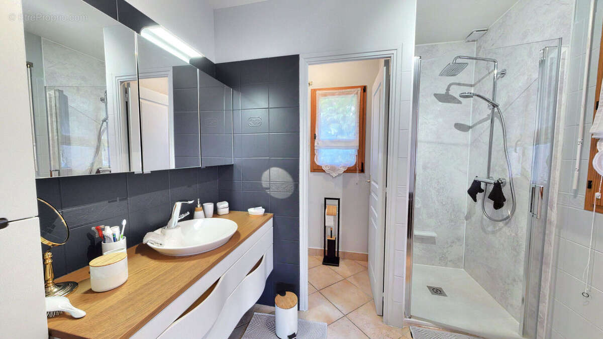 Fouesnant, jolie maison d'architecte de 170 m², sur un jardin paysagé de 3000 m², mer à pied ! - photo 10