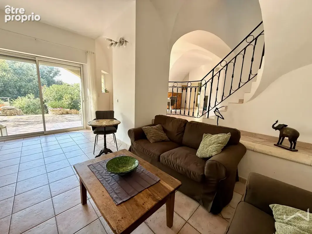 Nathalie sinard vous présente sur saint-paul-trois-châteaux  une propriété de charme, 5 chambres, piscine à dé - photo 8