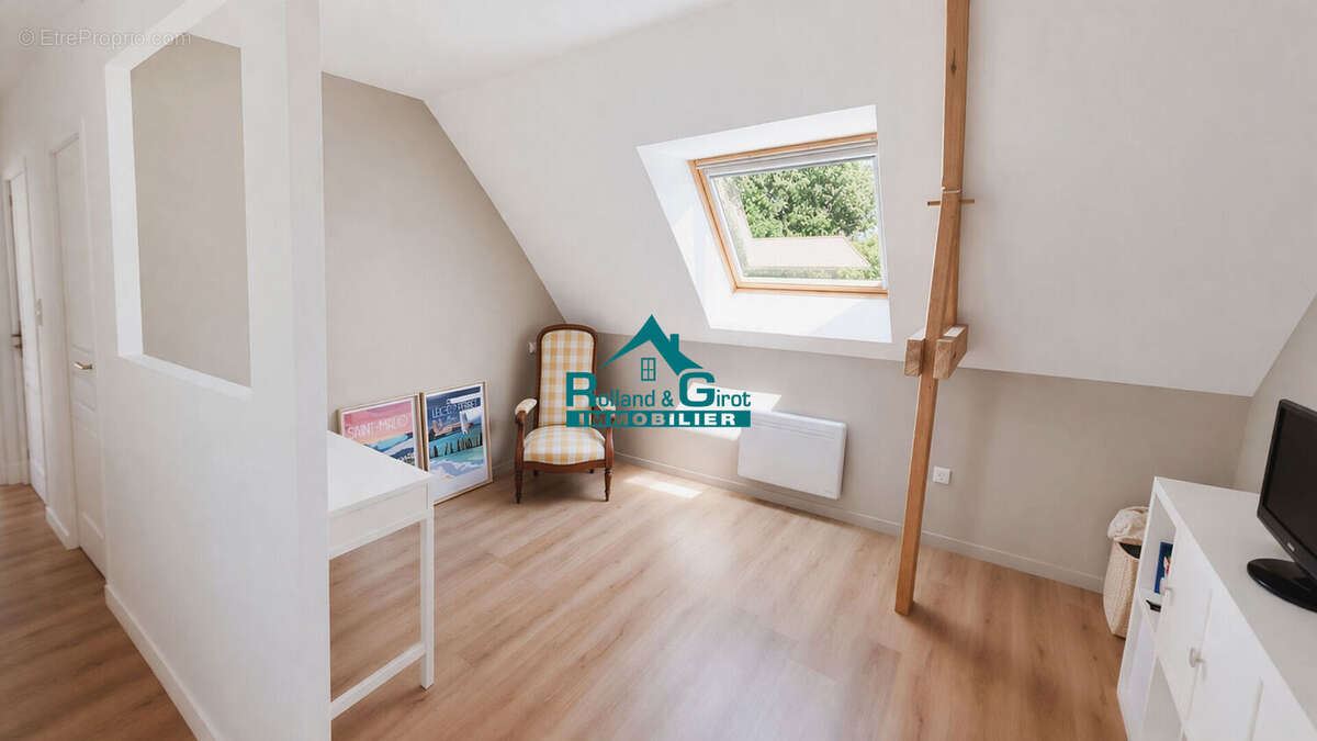 Maison à CHASNE-SUR-ILLET