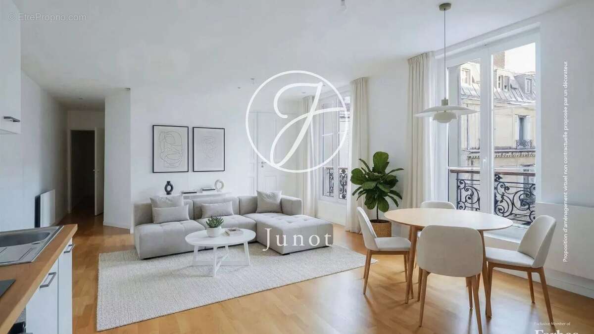 Appartement à PARIS-8E