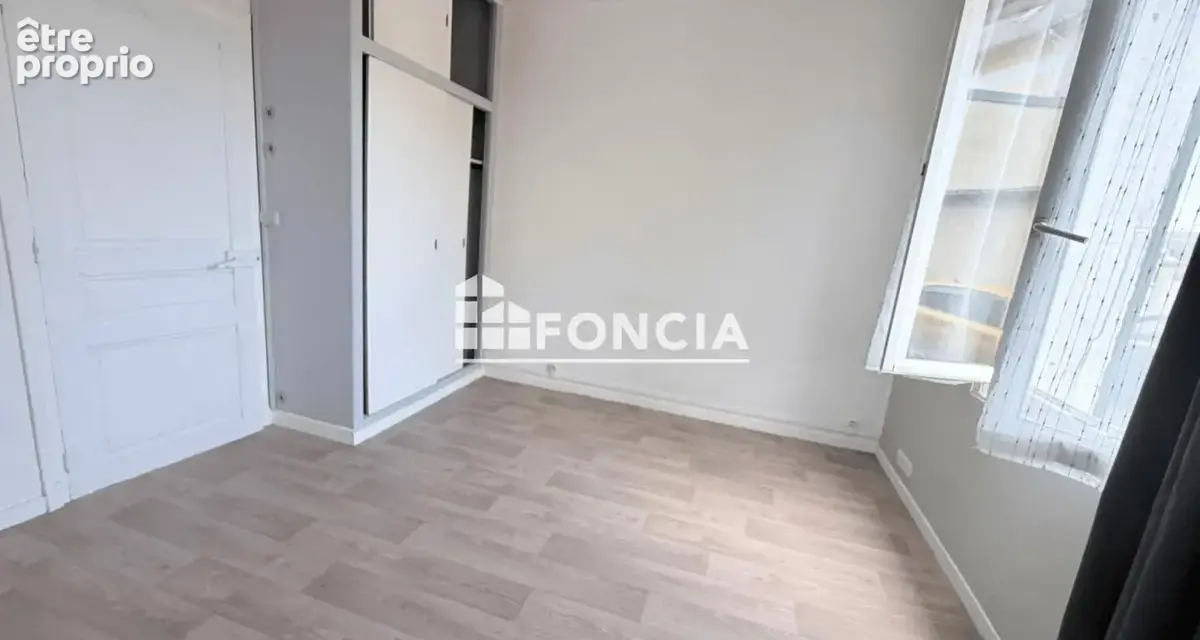 Bourg tous commerces banlieue immediate de soissons - photo 3