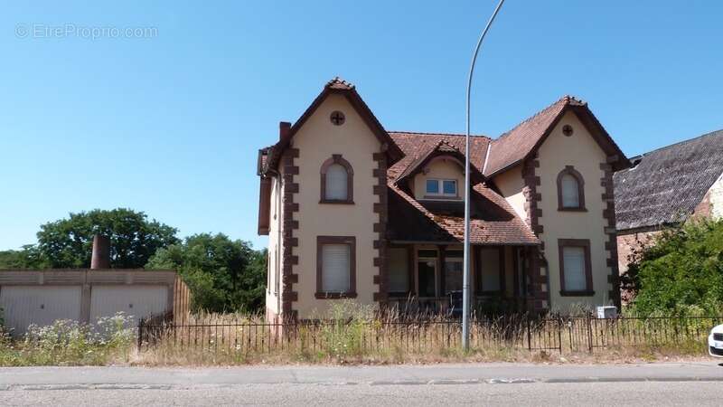 Maison à vendre 8 pièces BITCHE (57) - photo 3