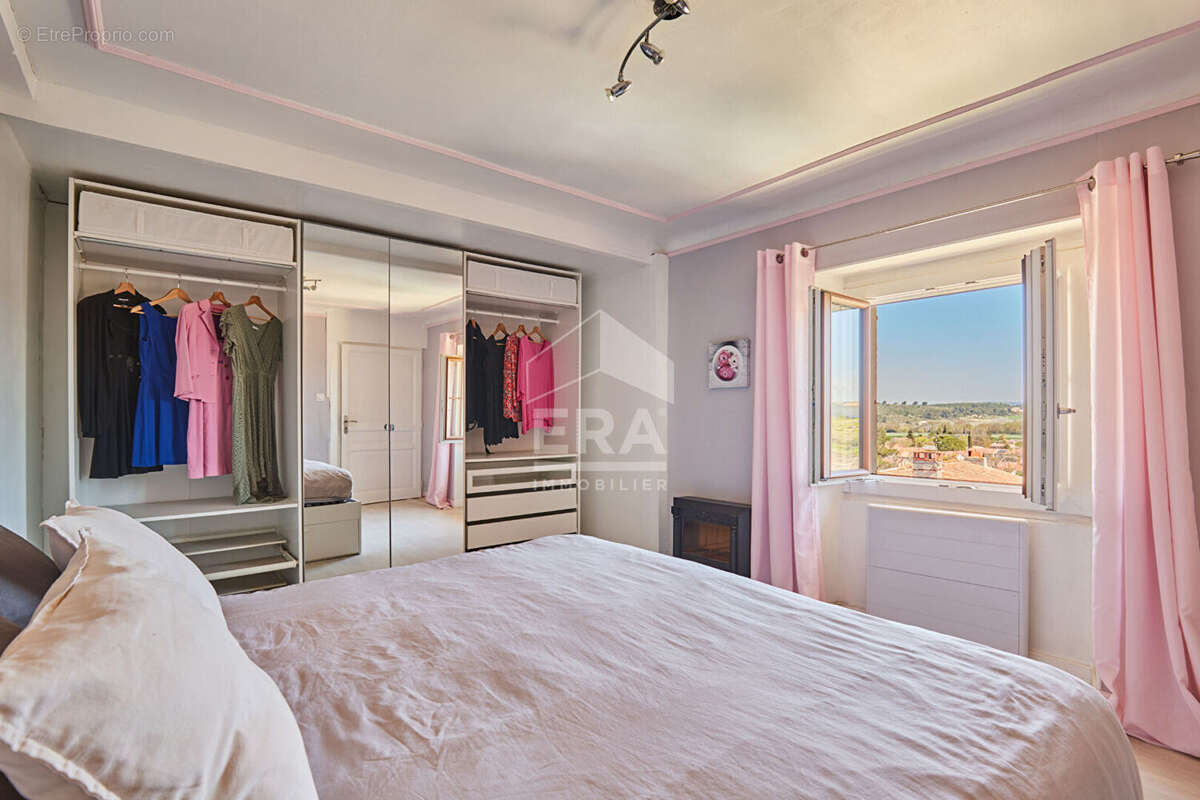 Appartement à CABRIES