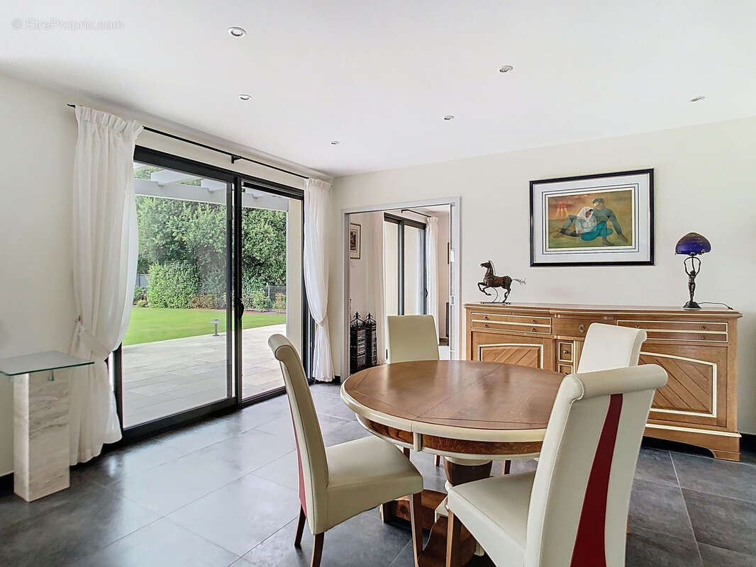 Maison à LA HAYE-DU-PUITS