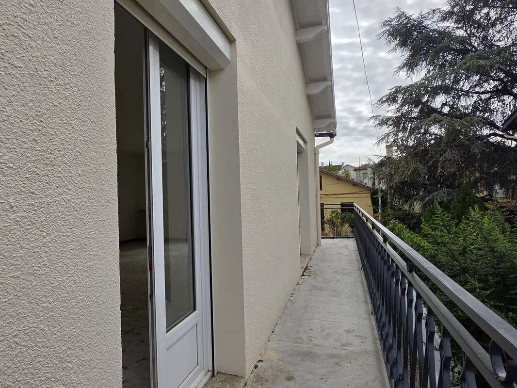 T4 - 86m² - Côte Pavée - photo 5