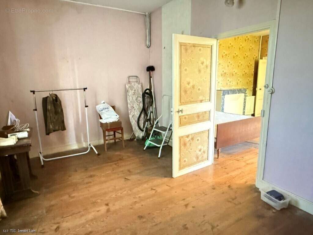Maison à RUFFEC