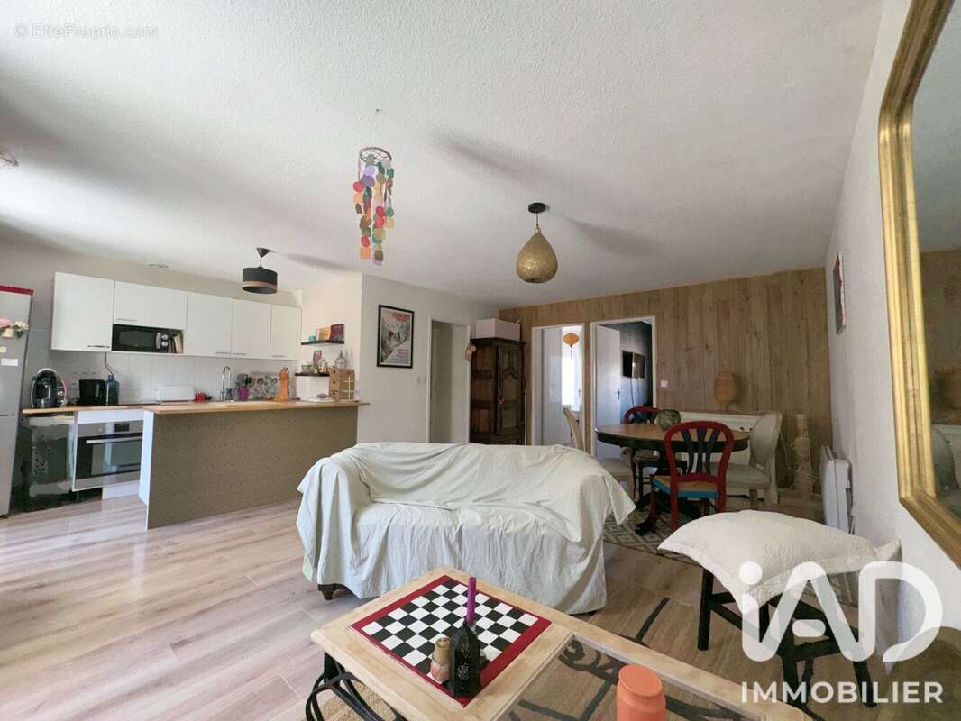 Photo 2 - Appartement à BOURGOIN-JALLIEU