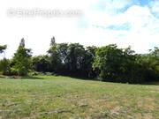 Terrain à COULOUNIEIX-CHAMIERS