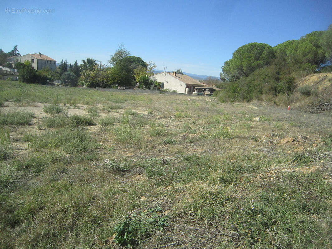 Terrain à MARCORIGNAN