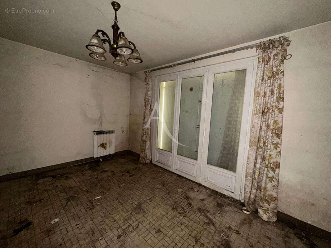 Maison à LE PERRIER