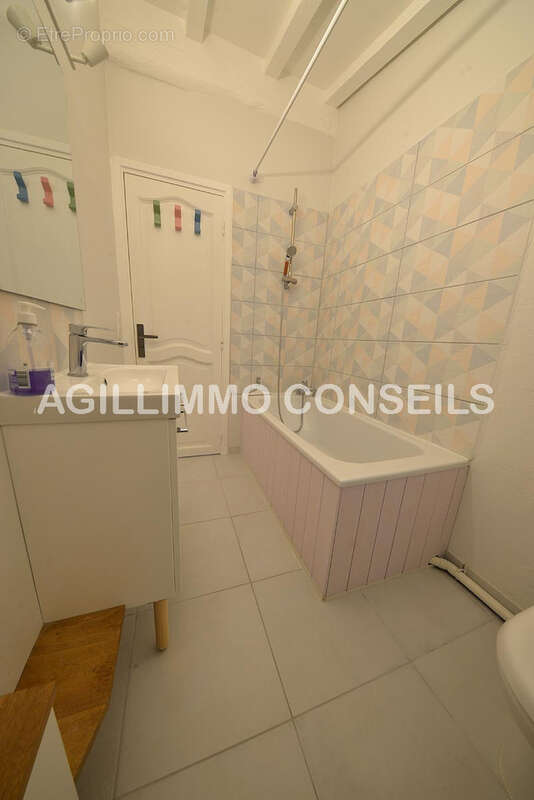 Maison à PUGET-SUR-ARGENS