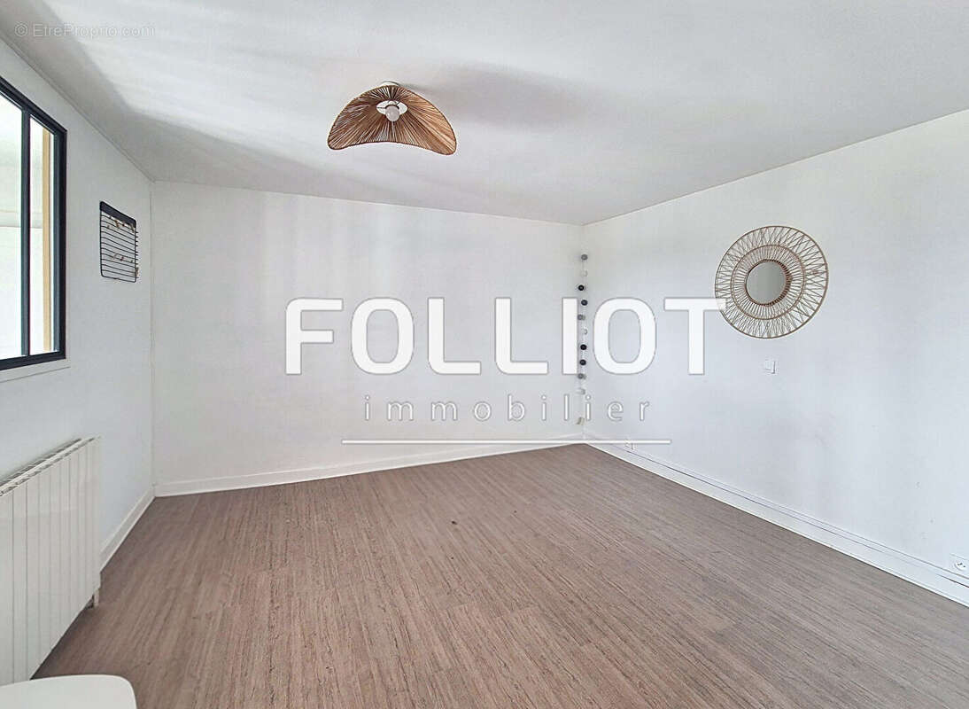 A vendre maison en pierre à Coudeville-sur-Mer - Réf 12400LB - photo 5