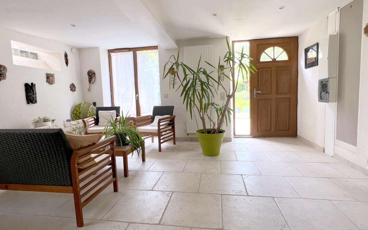 Maison à HOUDAN